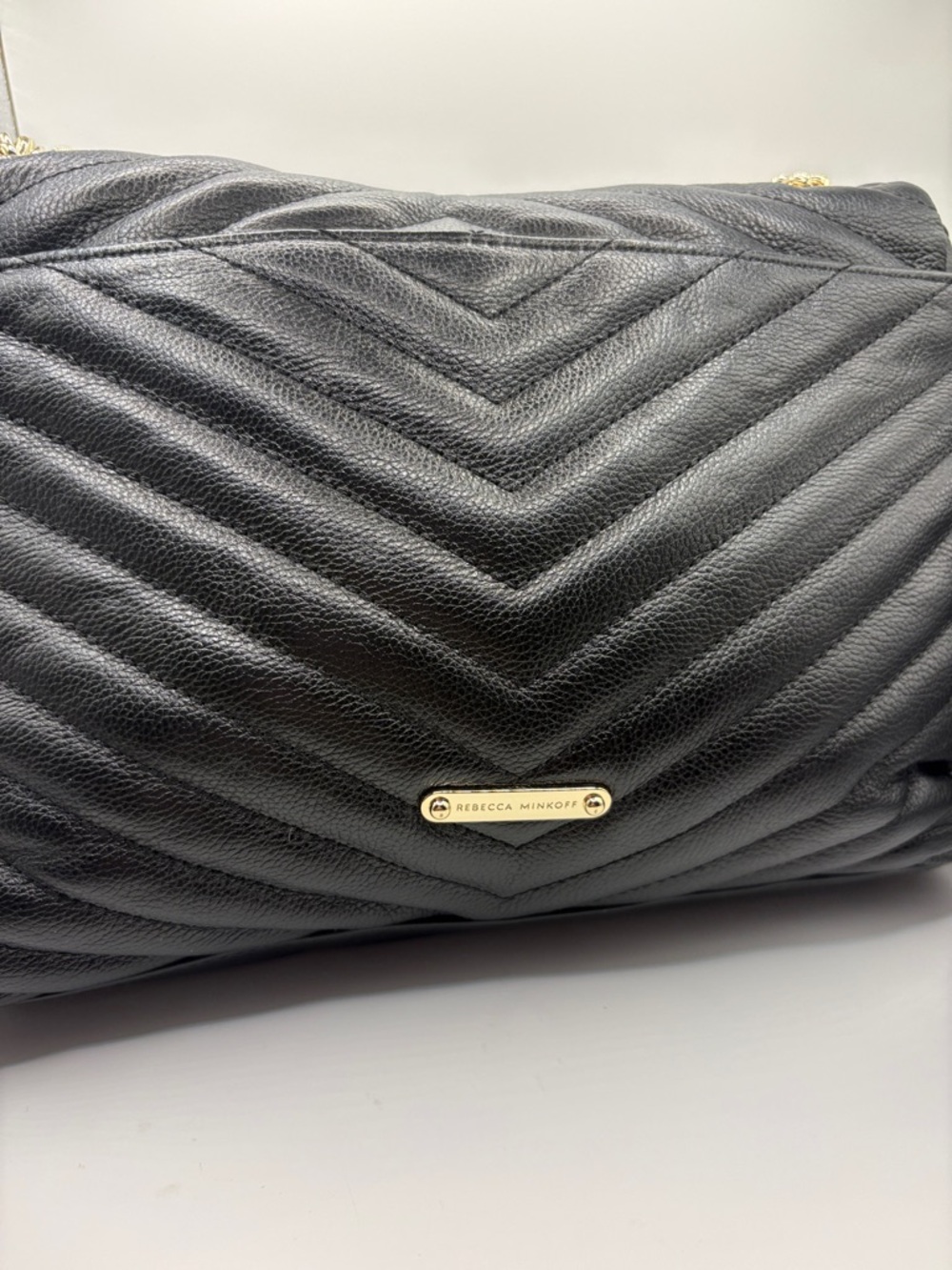 Rebecca Minkoff Black Quilted Shoulder Bag with Gold Hardware Chevron - Picture 2 of 11